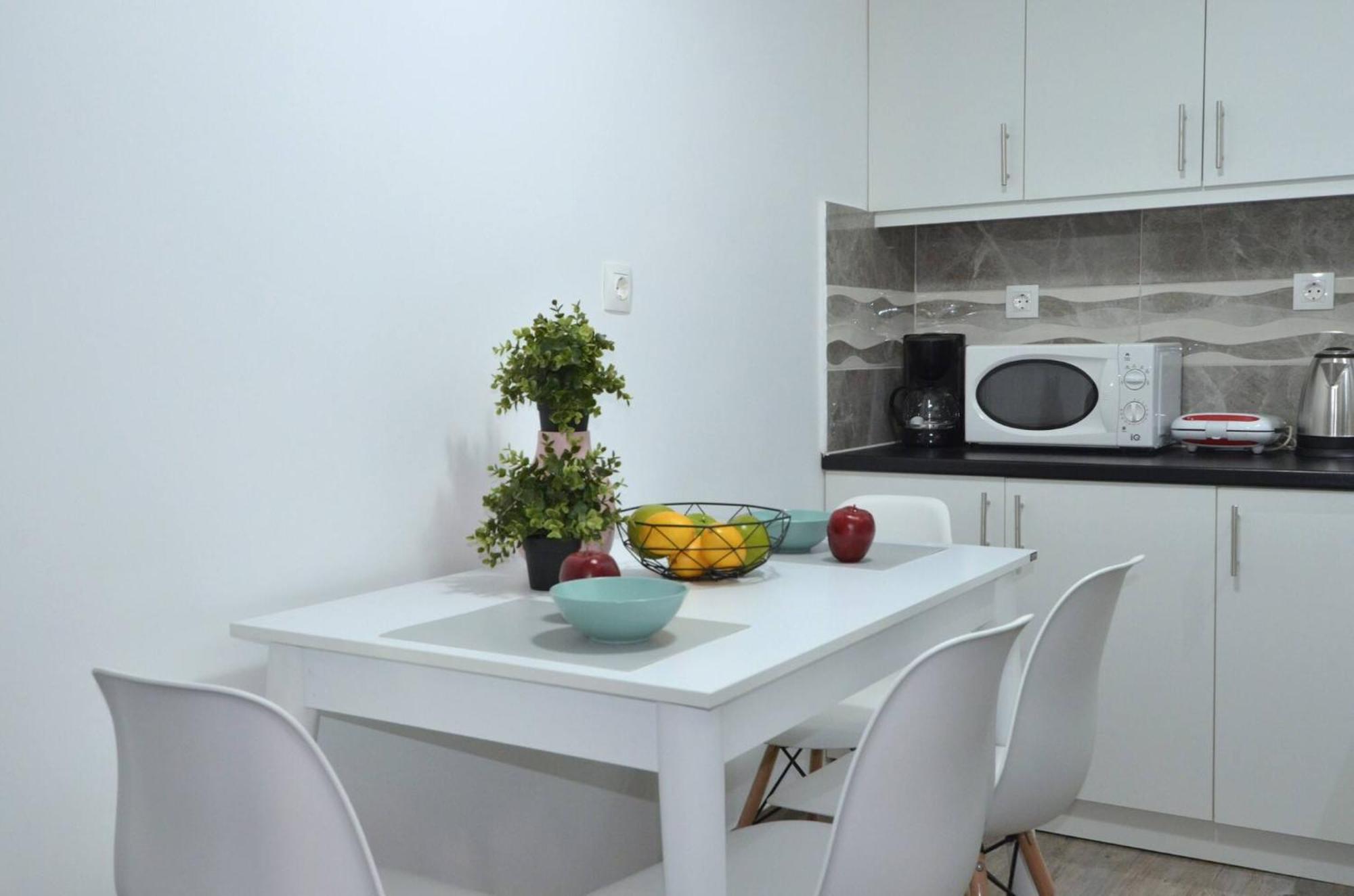 A Spacious Minimal Apatment At Chalandri เอเธนส์ ภายนอก รูปภาพ