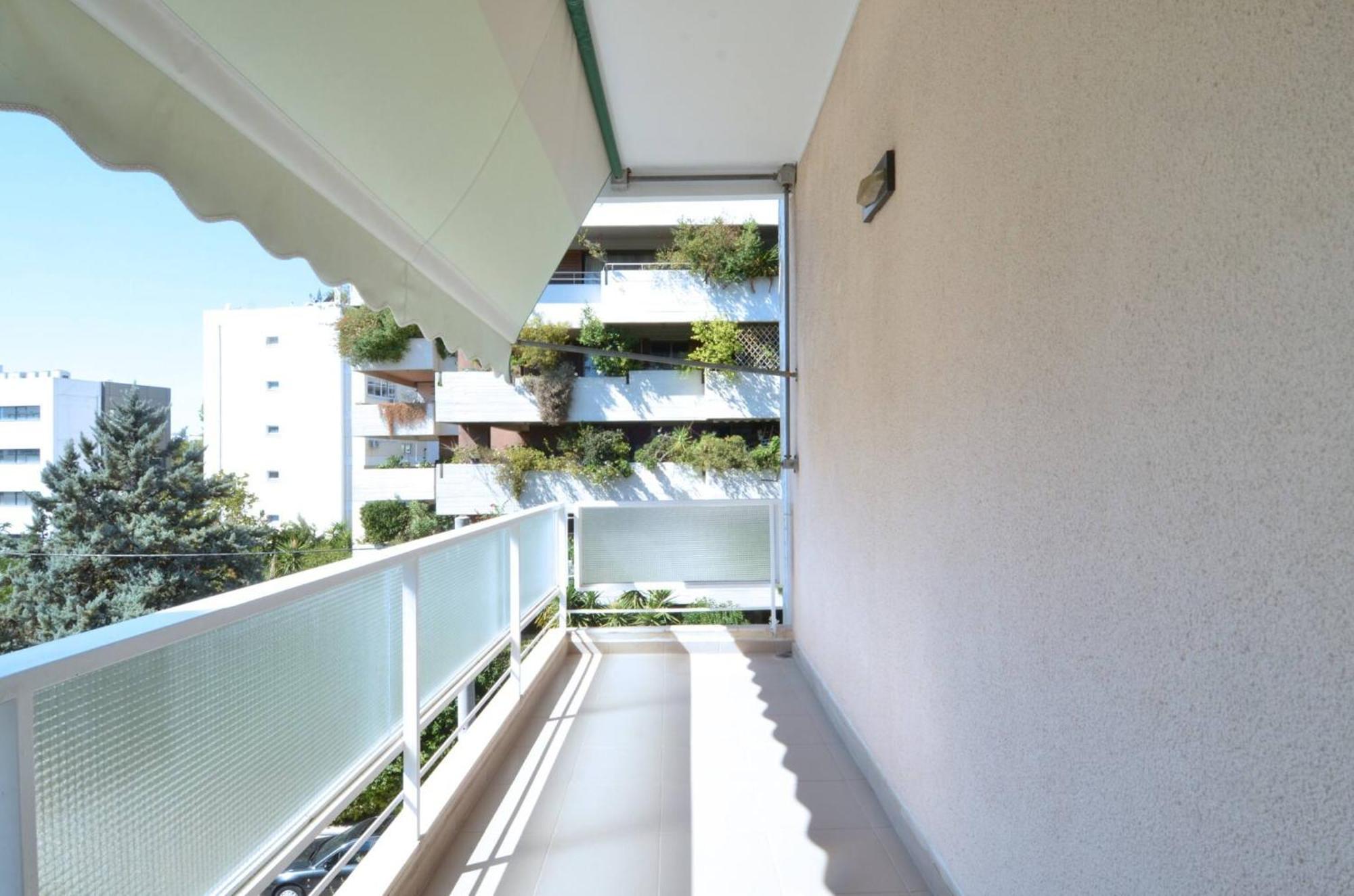 A Spacious Minimal Apatment At Chalandri เอเธนส์ ภายนอก รูปภาพ